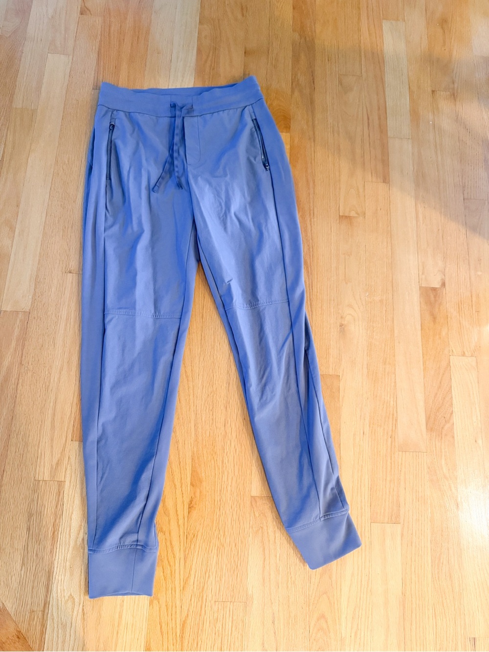 Athleta woman’s gray joggers 6 Tall